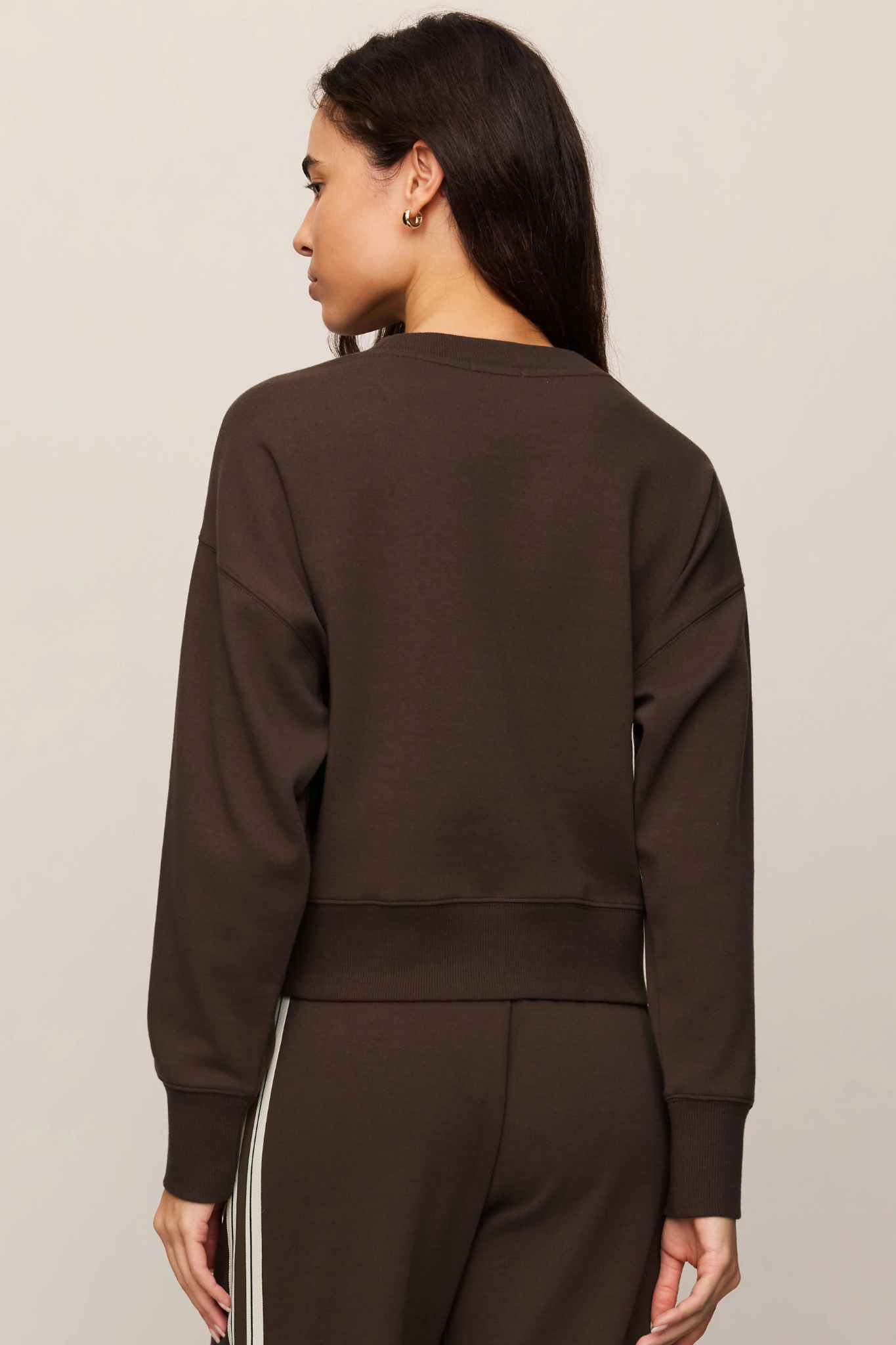 Comeback Dark Chocolate Pullover