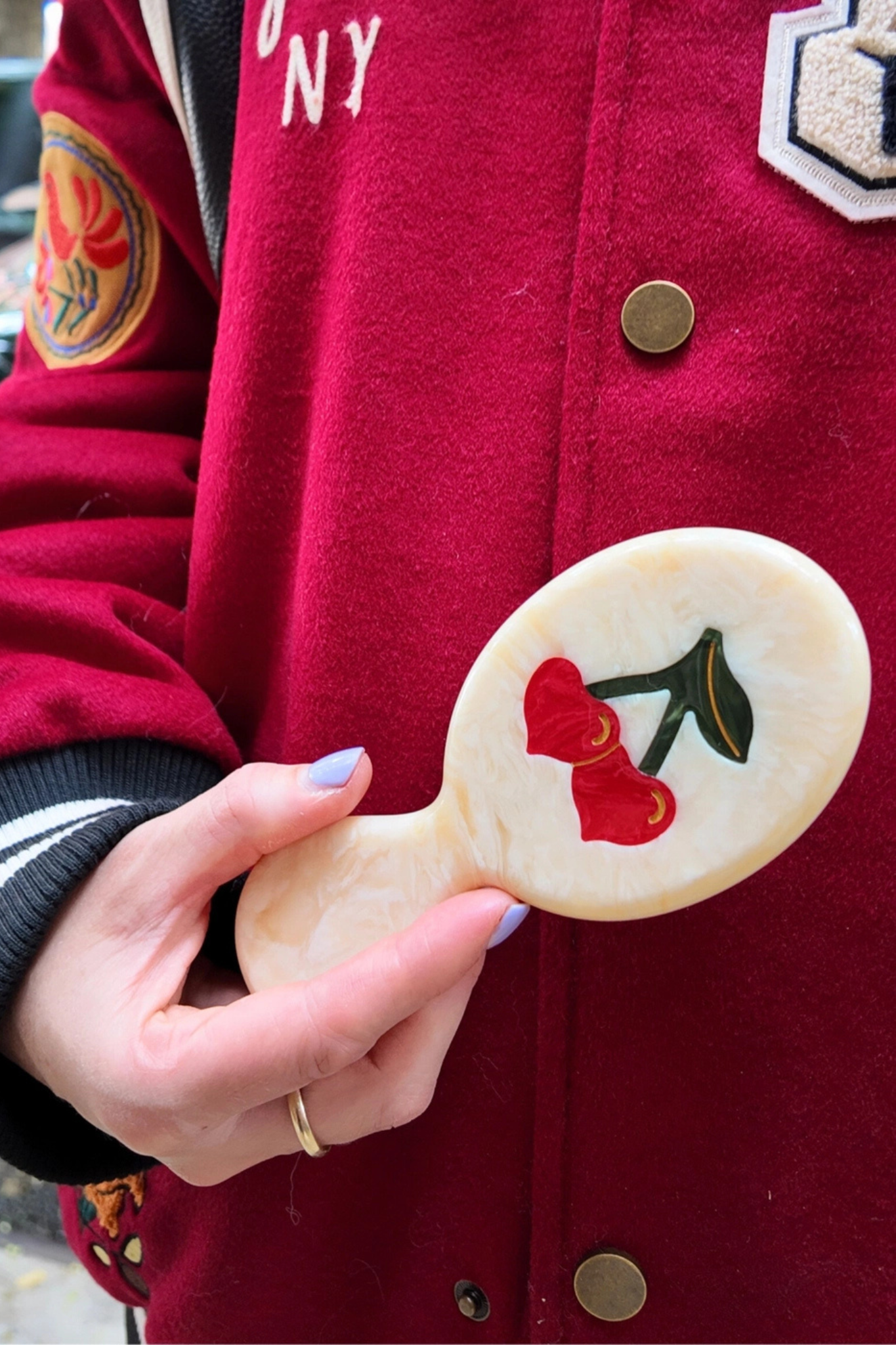 Cherry Hearts Handbag Hero Brush