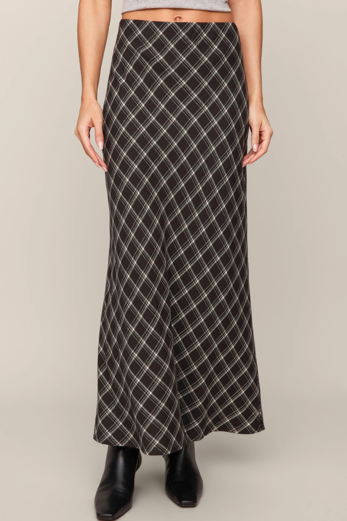 Europa Ash Black Plaid Skirt