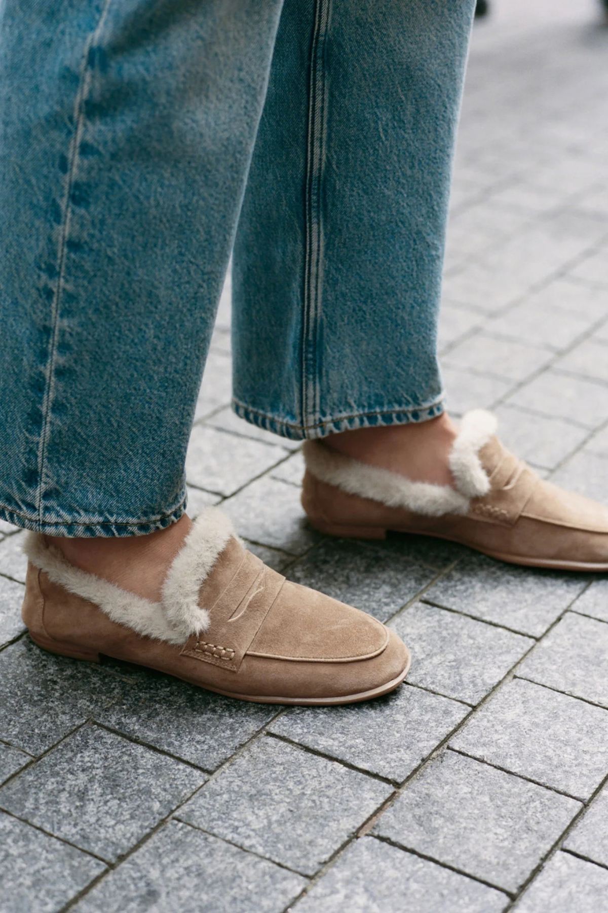 Cloey Lt Brown Suede Plush Loafer