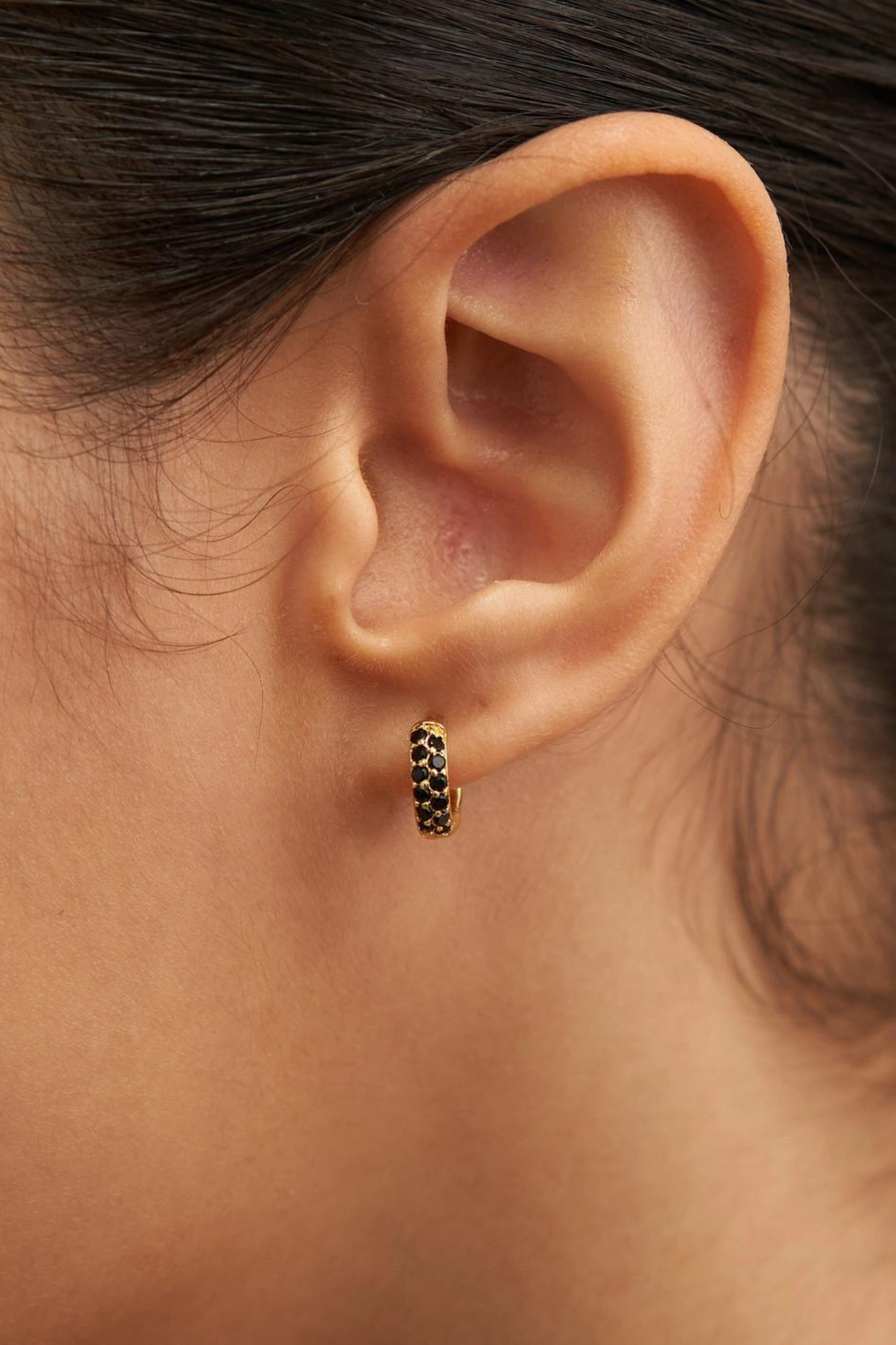 Black Crystal Huggies