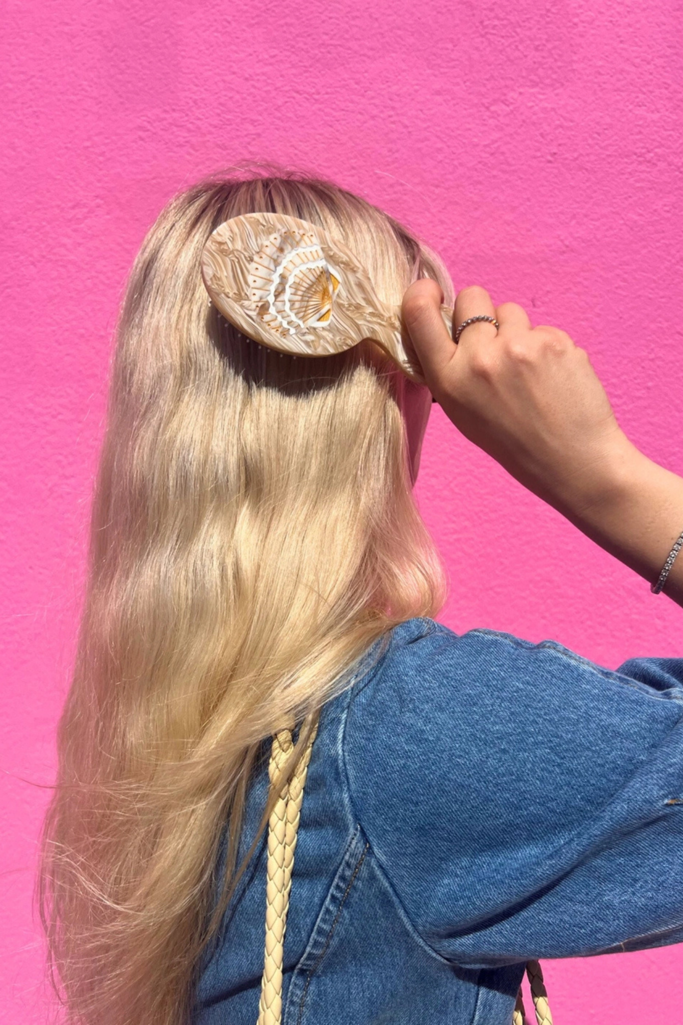 Seashell Handbag Hero Brush