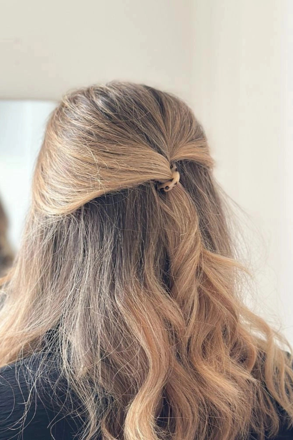 Round Tortoise Hair Pin