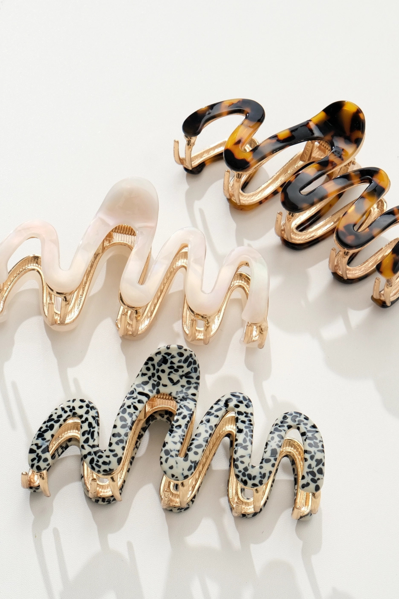 Willow Speckled Large Squiggle Metal Claw Clip