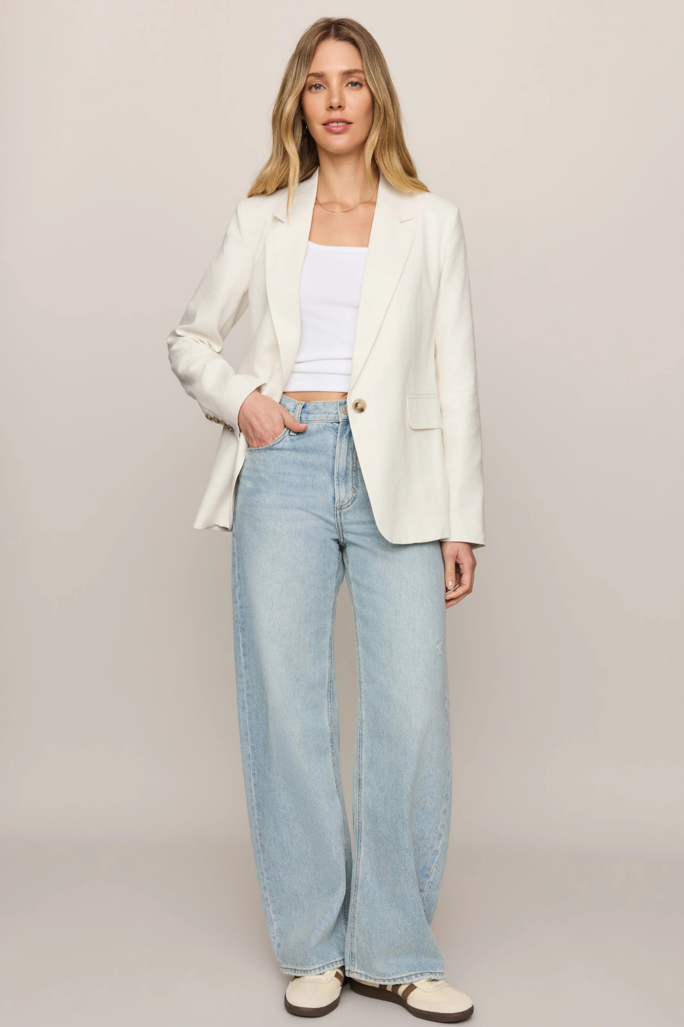 Evan Cloud Linen Blazer