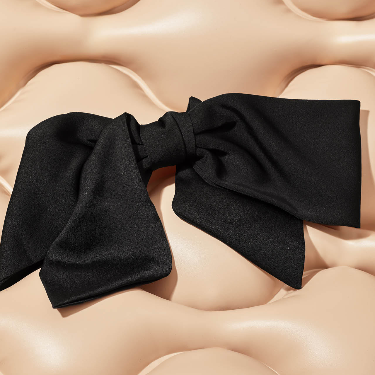 Black Fabric Bow Hair Clip