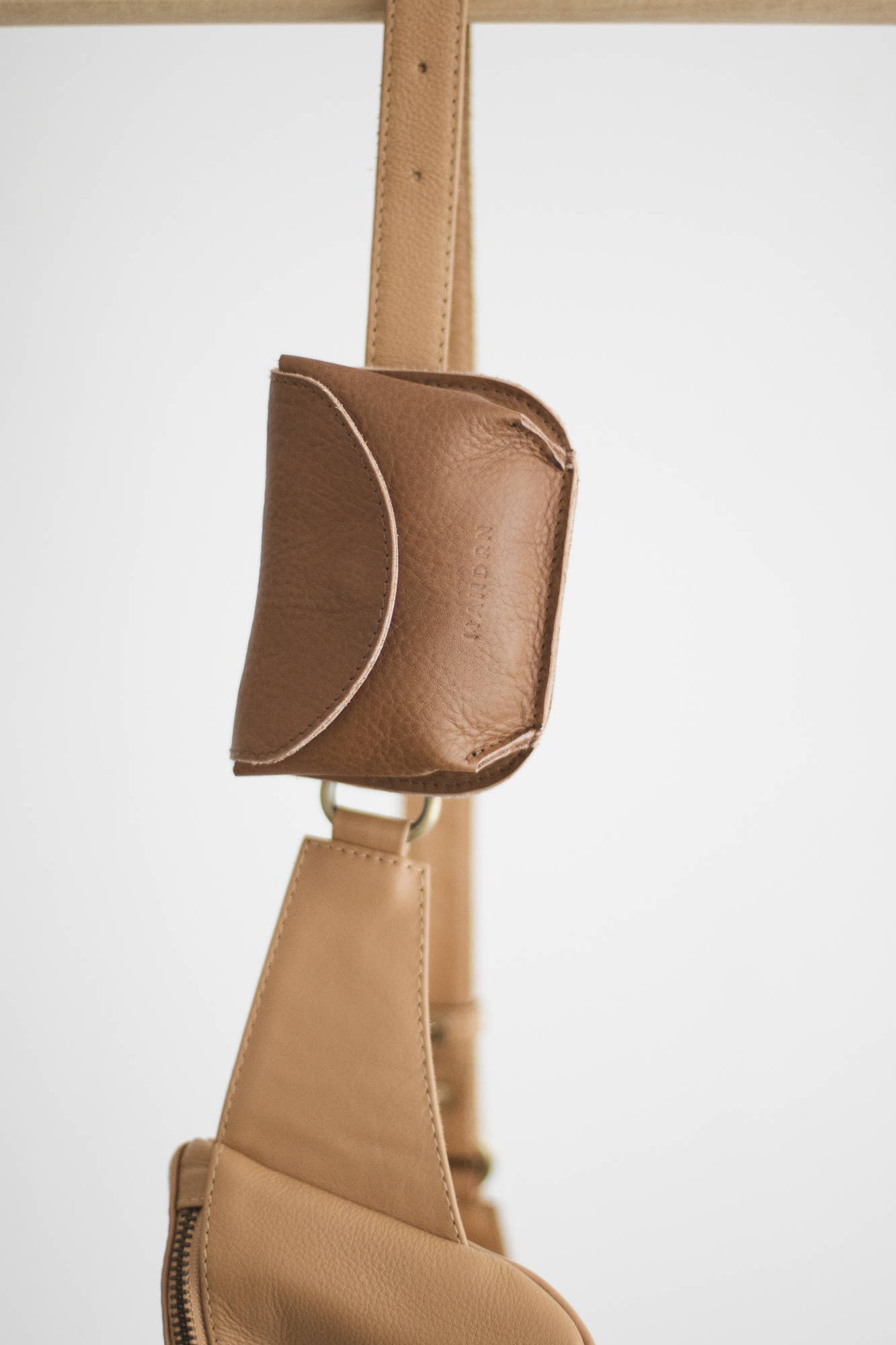 Billie Wallet Pouch - Tan