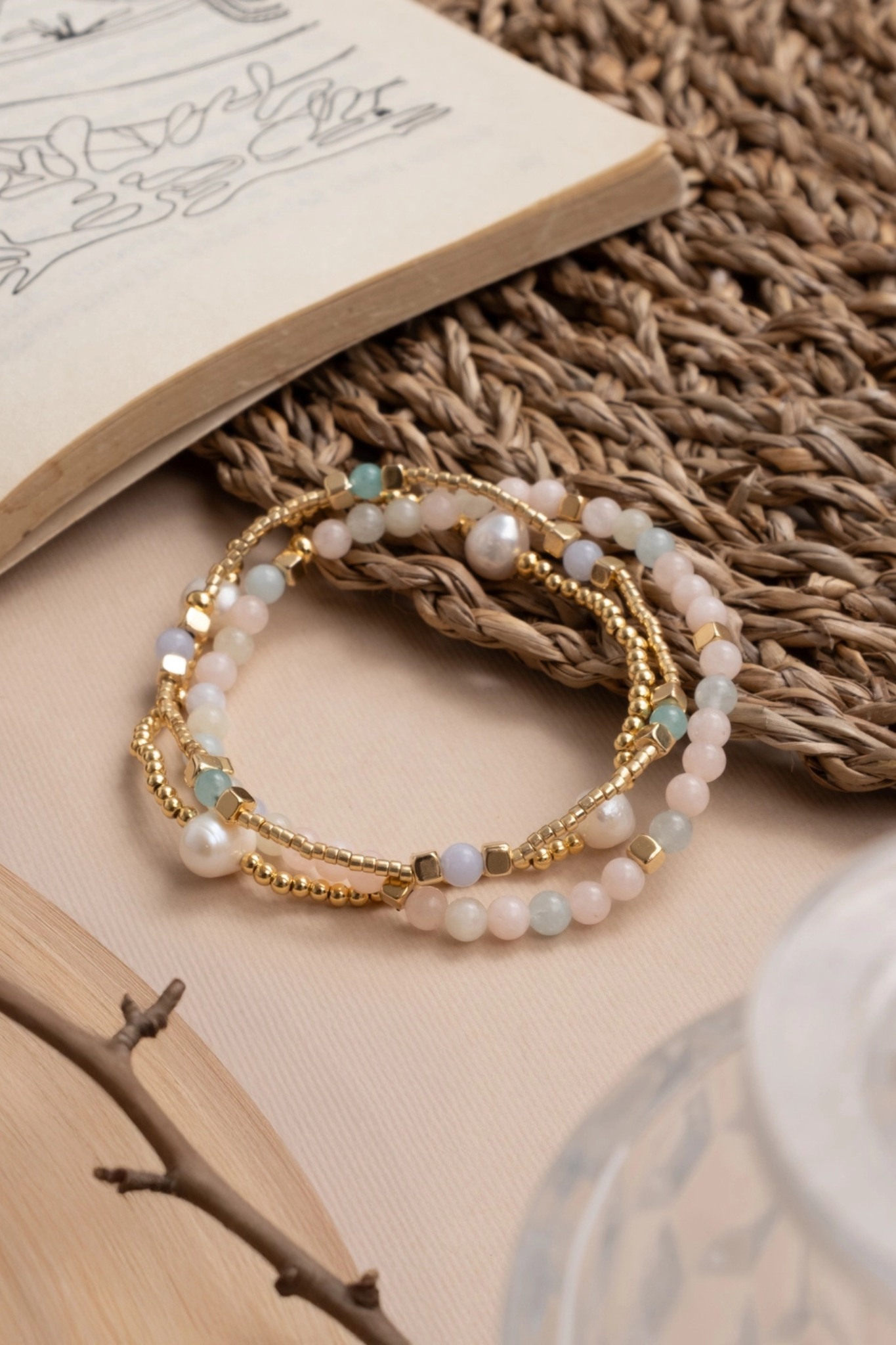 Morganite Gem + Pearl Bracelet Set