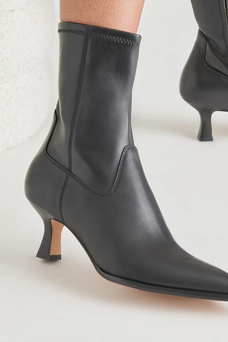 Arya Black Leather Boot