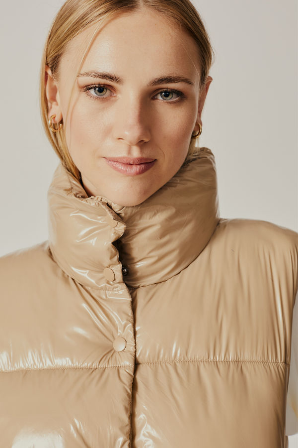 Marmi Sand Puffer Vest