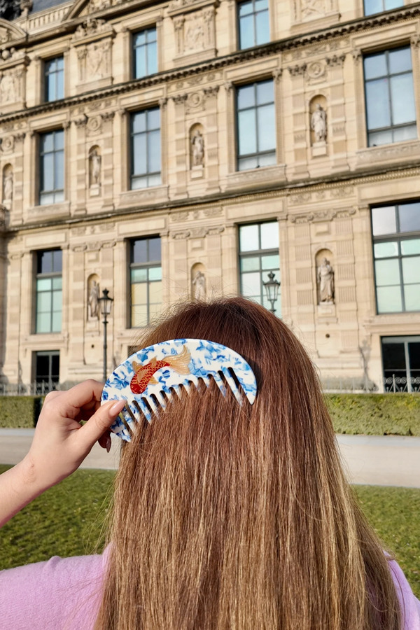 Koi Gua Sha Treatment Hair Comb