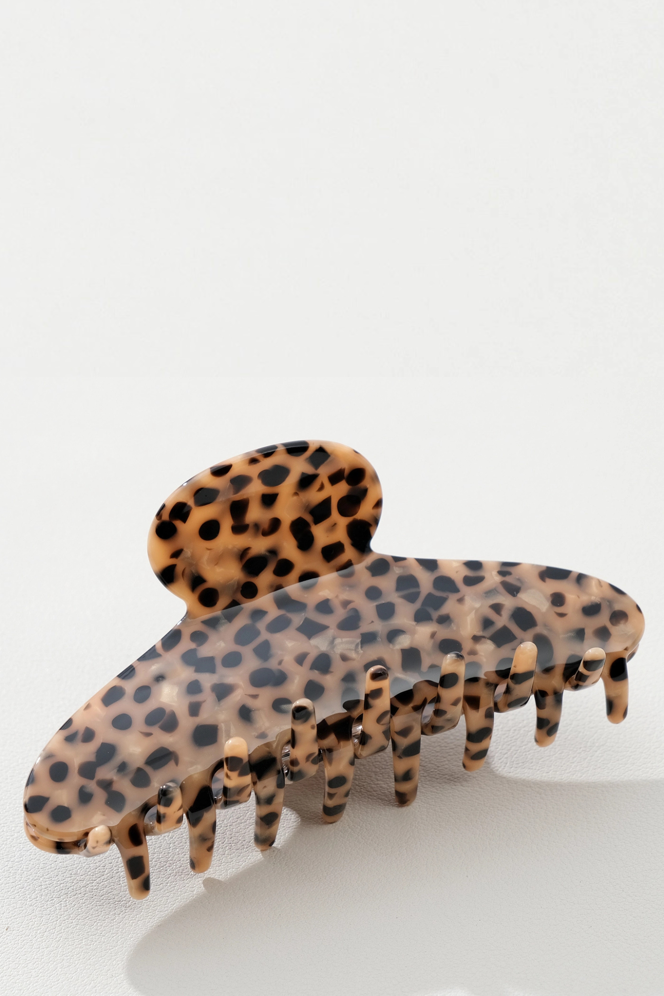 Wild Leopard Large Curved Claw Clip