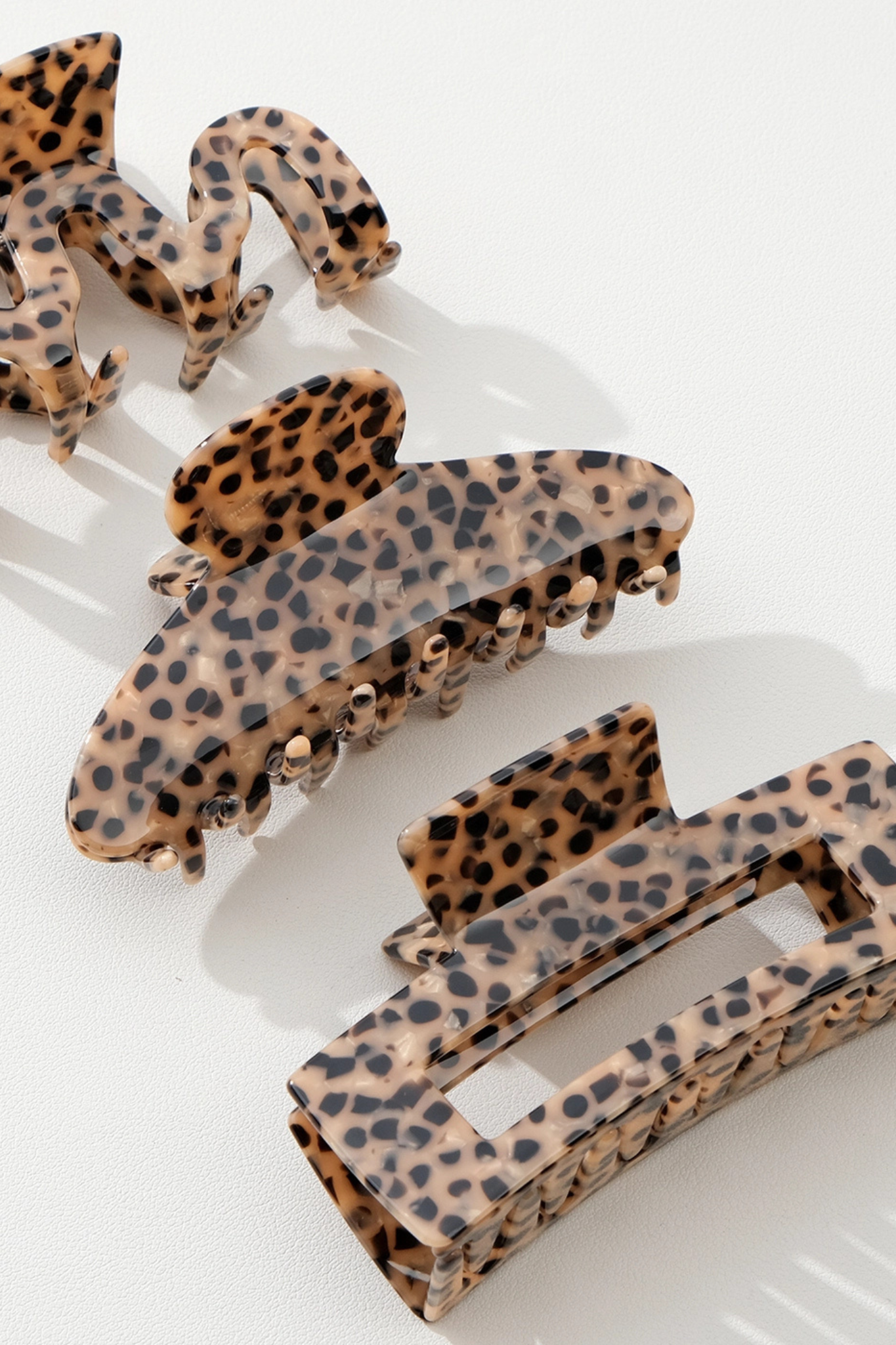 Wild Leopard Large Curved Claw Clip