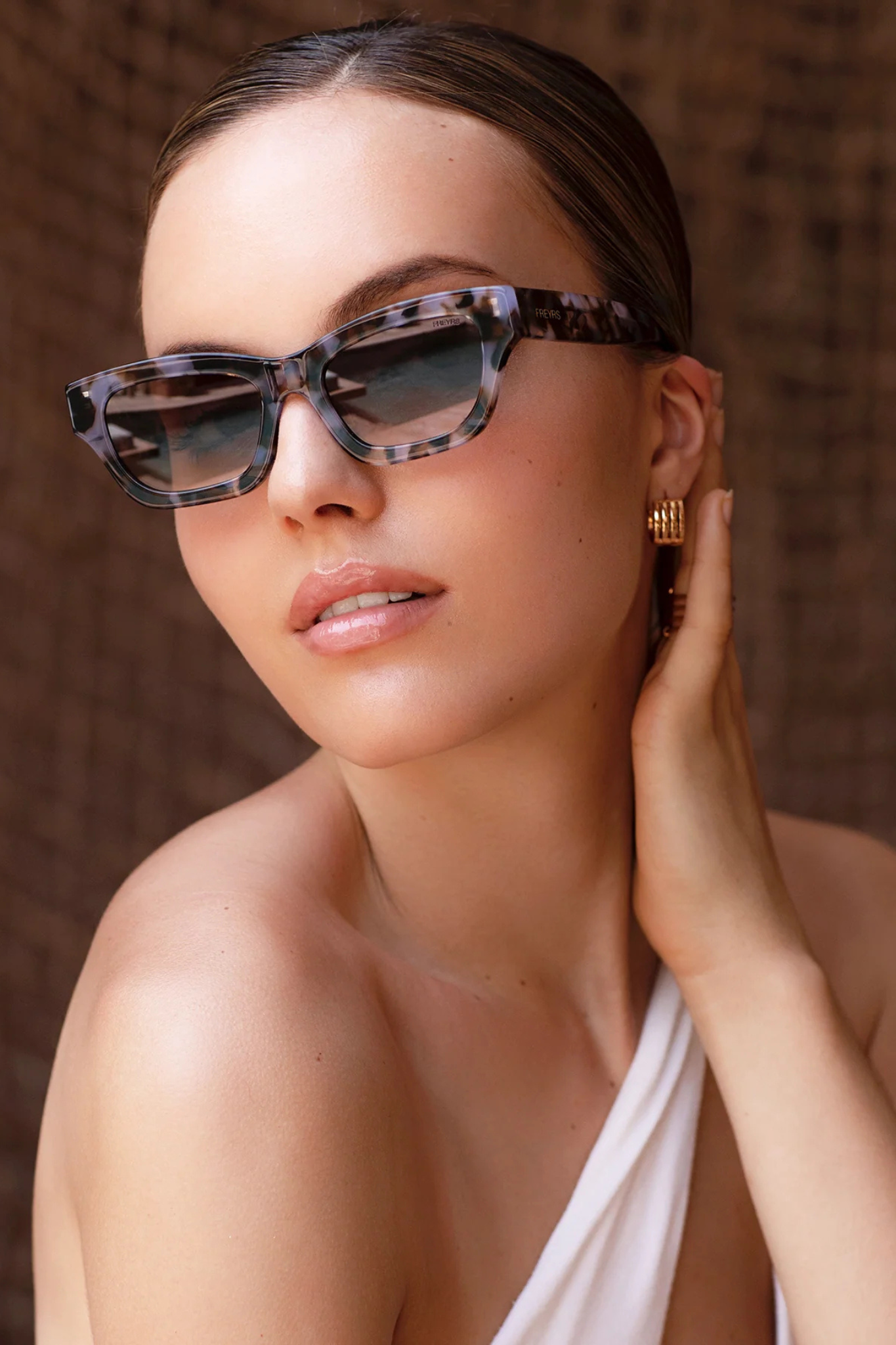 Aurora Brown Pearl Acetate Cat Eye Sunglasses