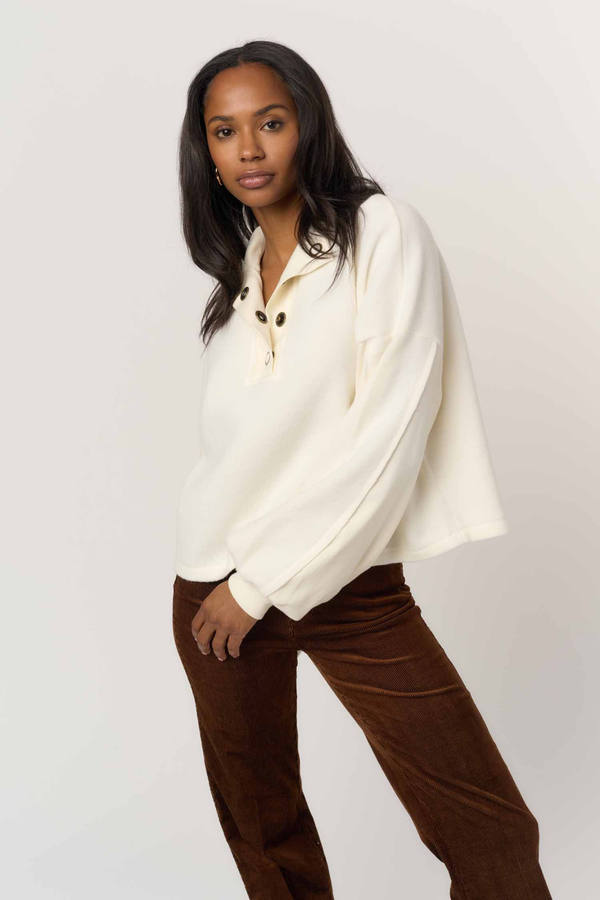 Saturn Cozy Cream Fleece Pullover