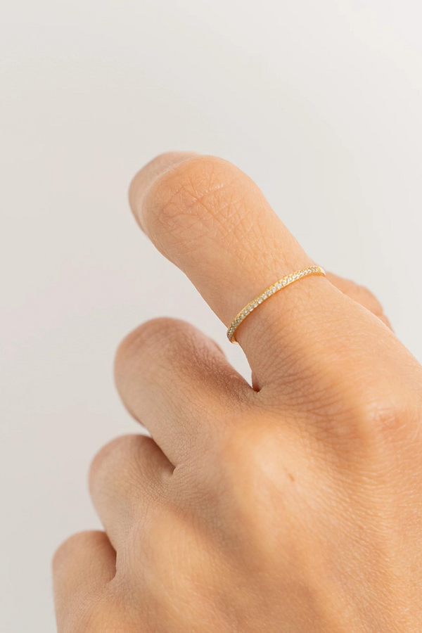 Dainty Diamond Band Ring