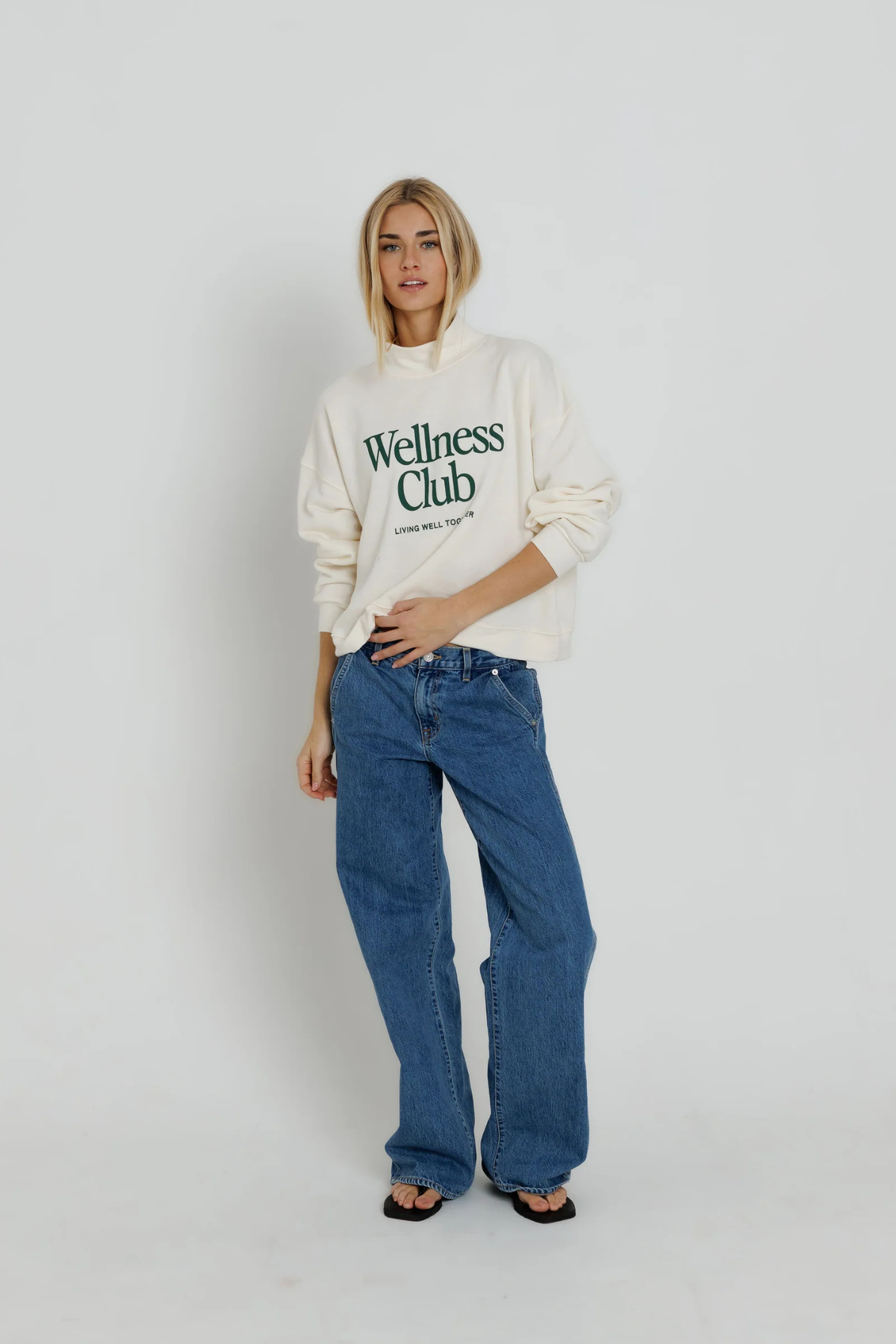 Wellness Club Mockneck Pullover