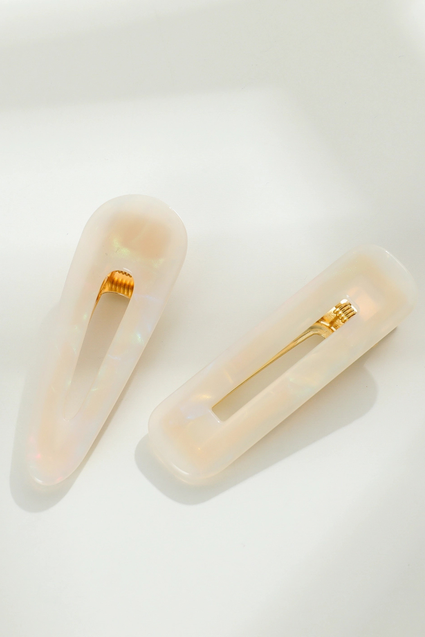 Gemma Iridescent Snap Clips