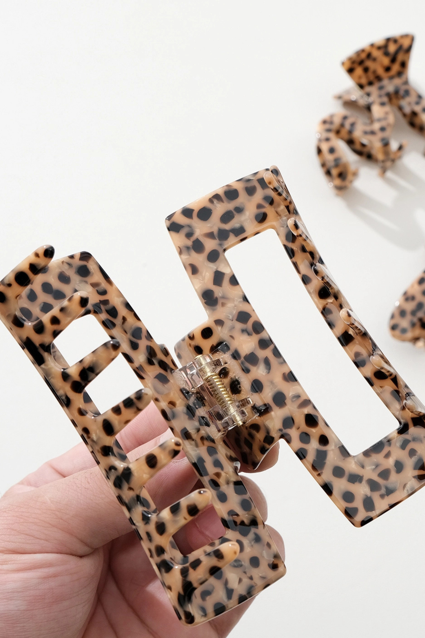 Wild Leopard Large Classic Claw Clip