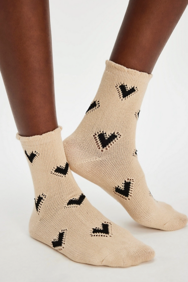 Cupids Bow Brown Socks