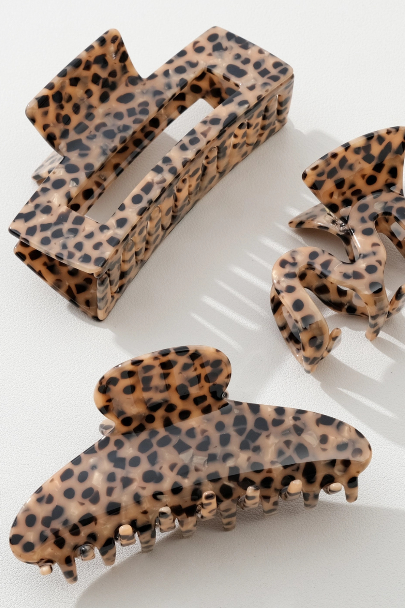 Wild Leopard Large Classic Claw Clip