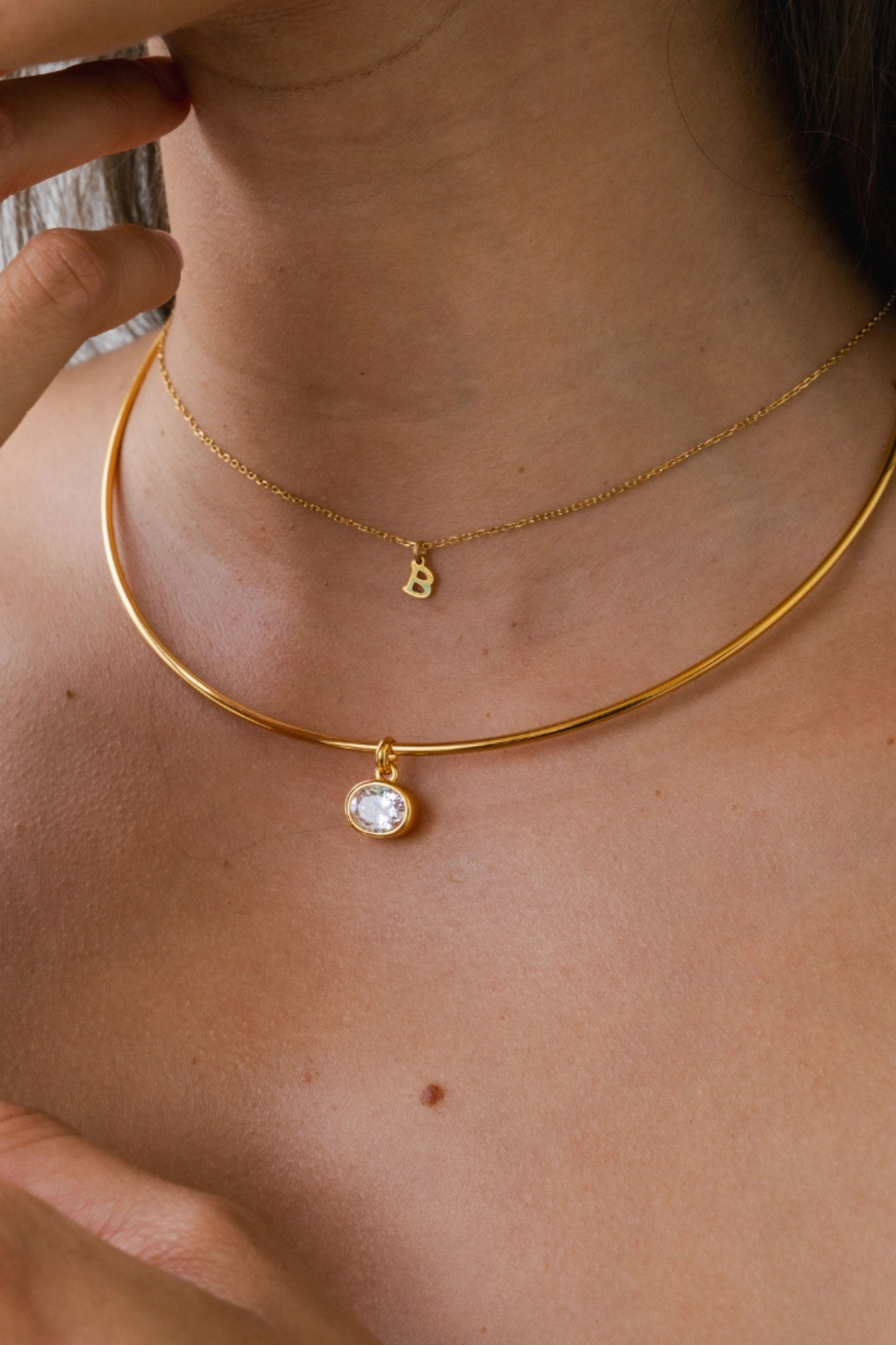 18K Gold Oval Crystal Collar Necklace