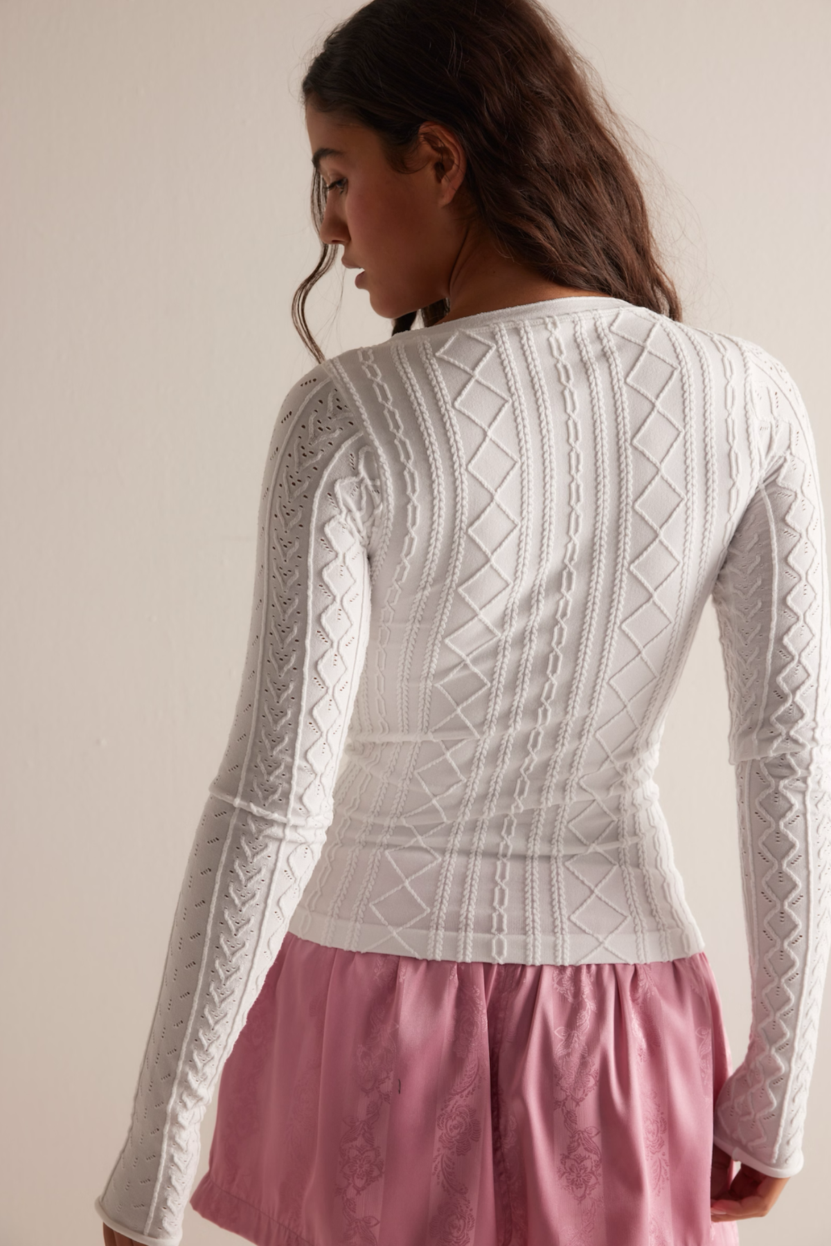 So Soft Clean Ivory Seamless Cable Top