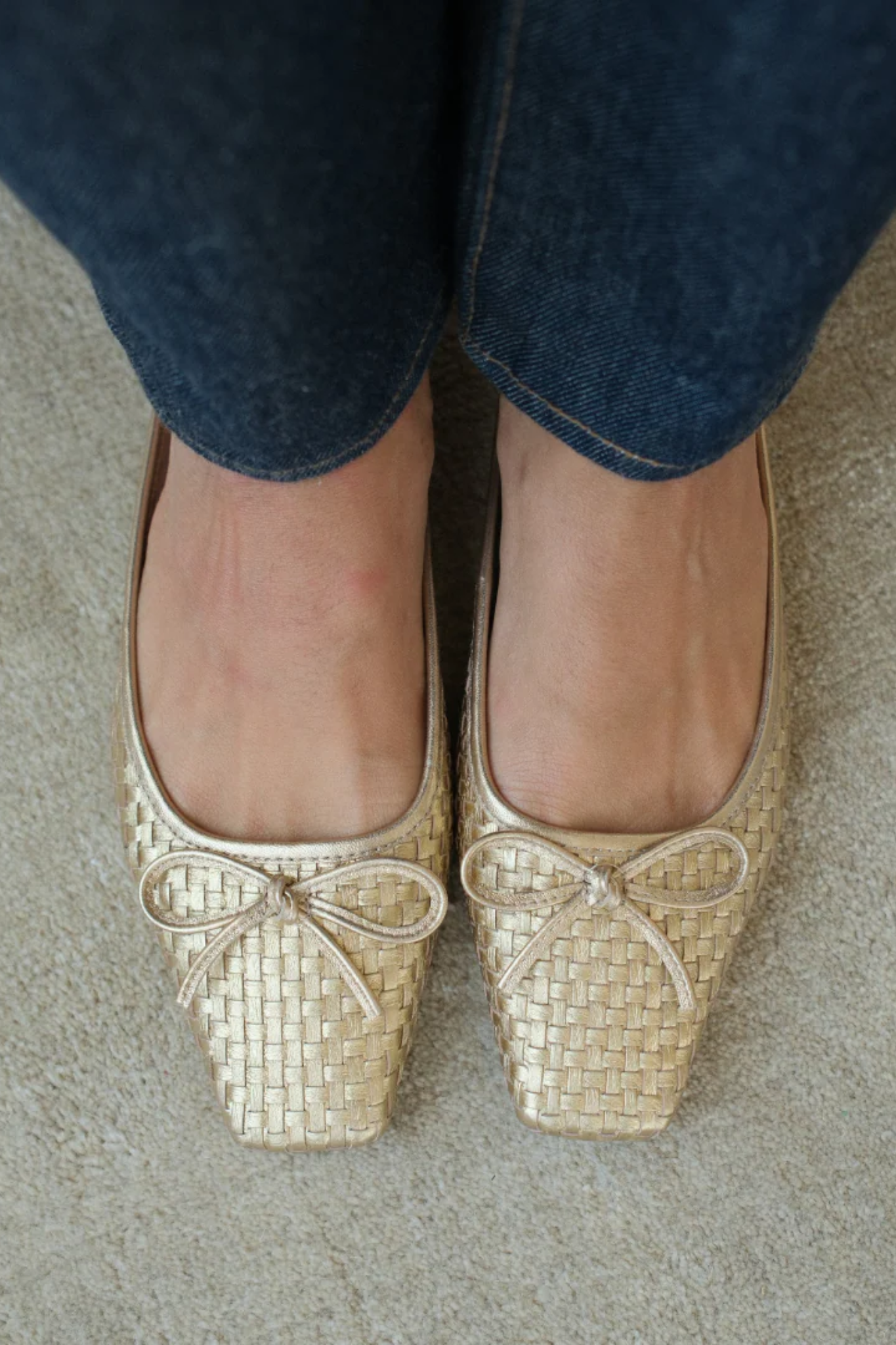 Remy Gold Woven Flat