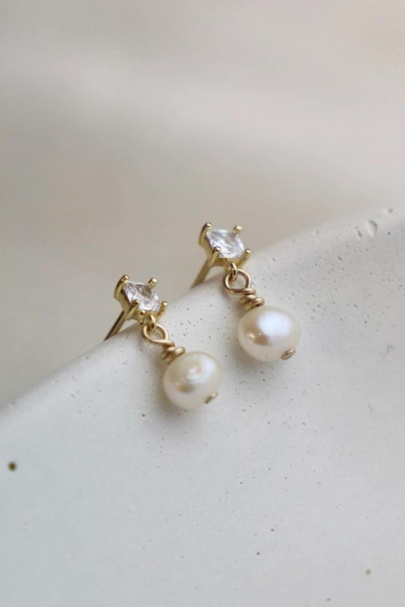 Claire Pearl Studs