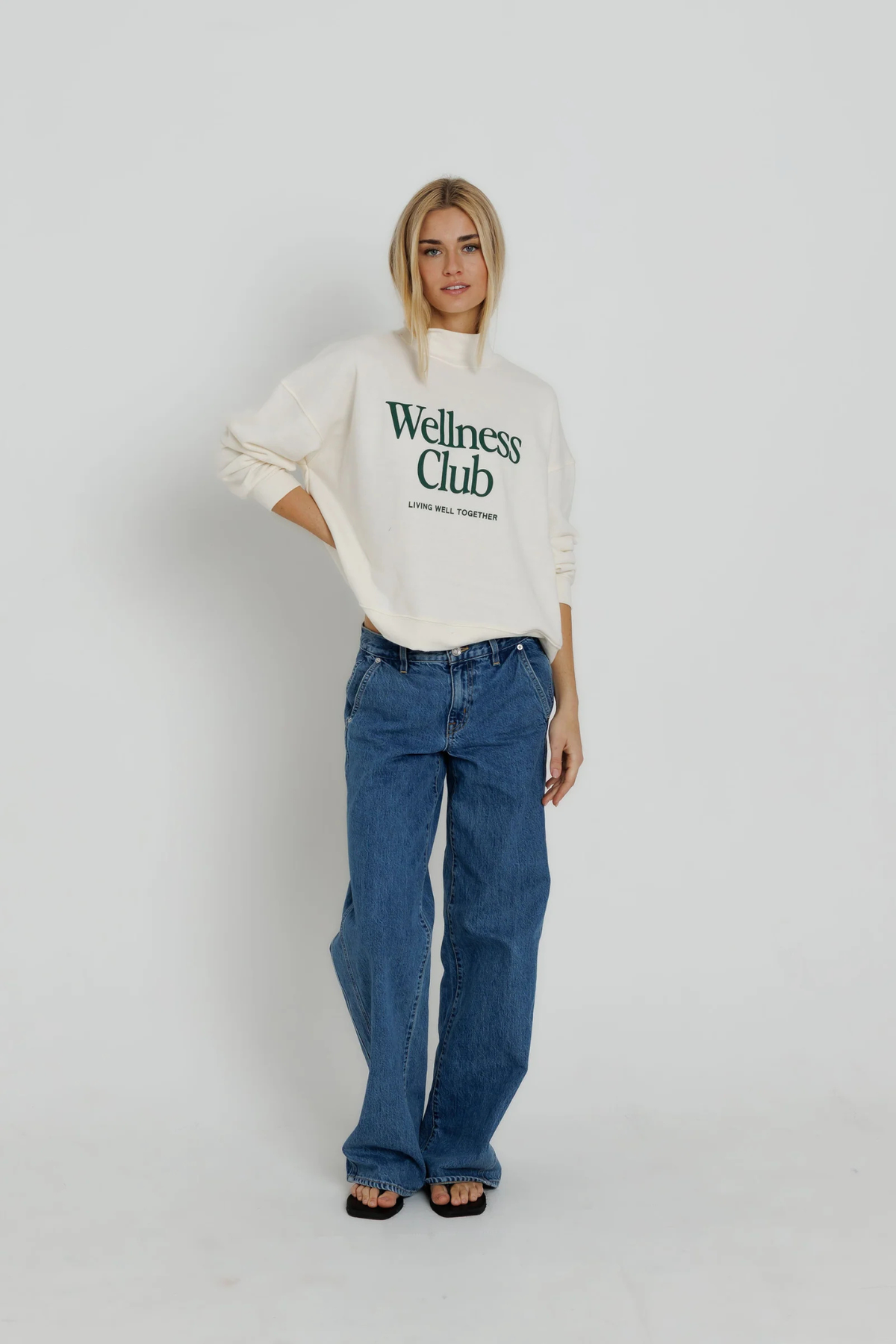 Wellness Club Mockneck Pullover