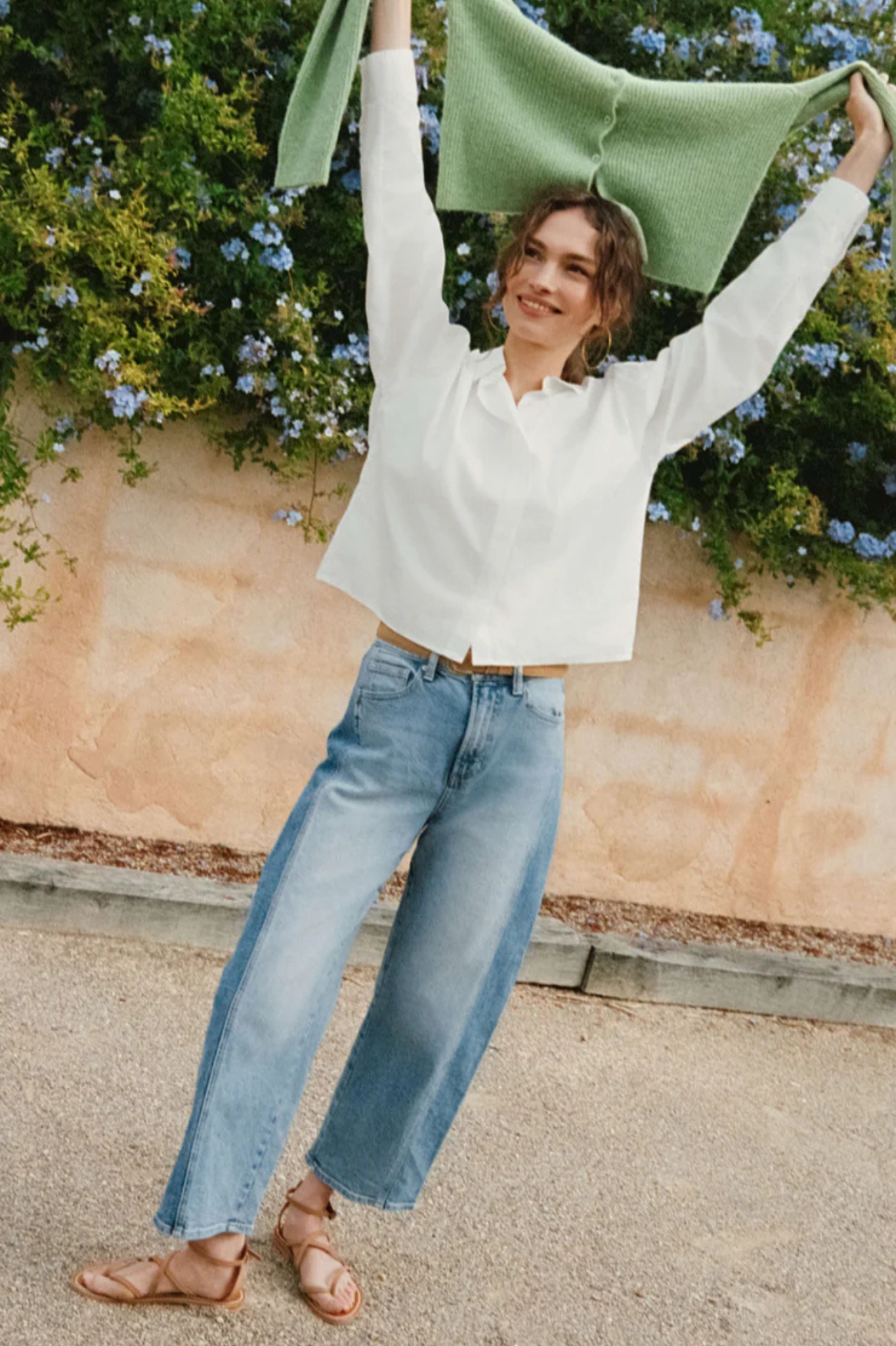 Luna Utopia High Rise Crop Bowed