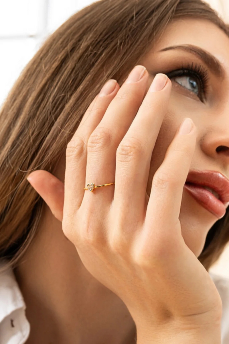 Dainty Diamond Heart Ring