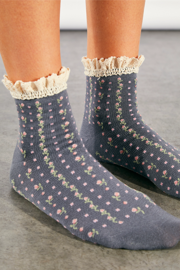 Rosebud Charcoal Waffle Knit Sock