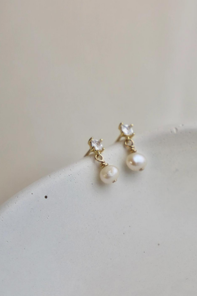 Claire Pearl Studs