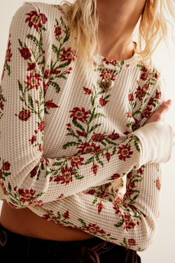 Pretty Little Thermal Top