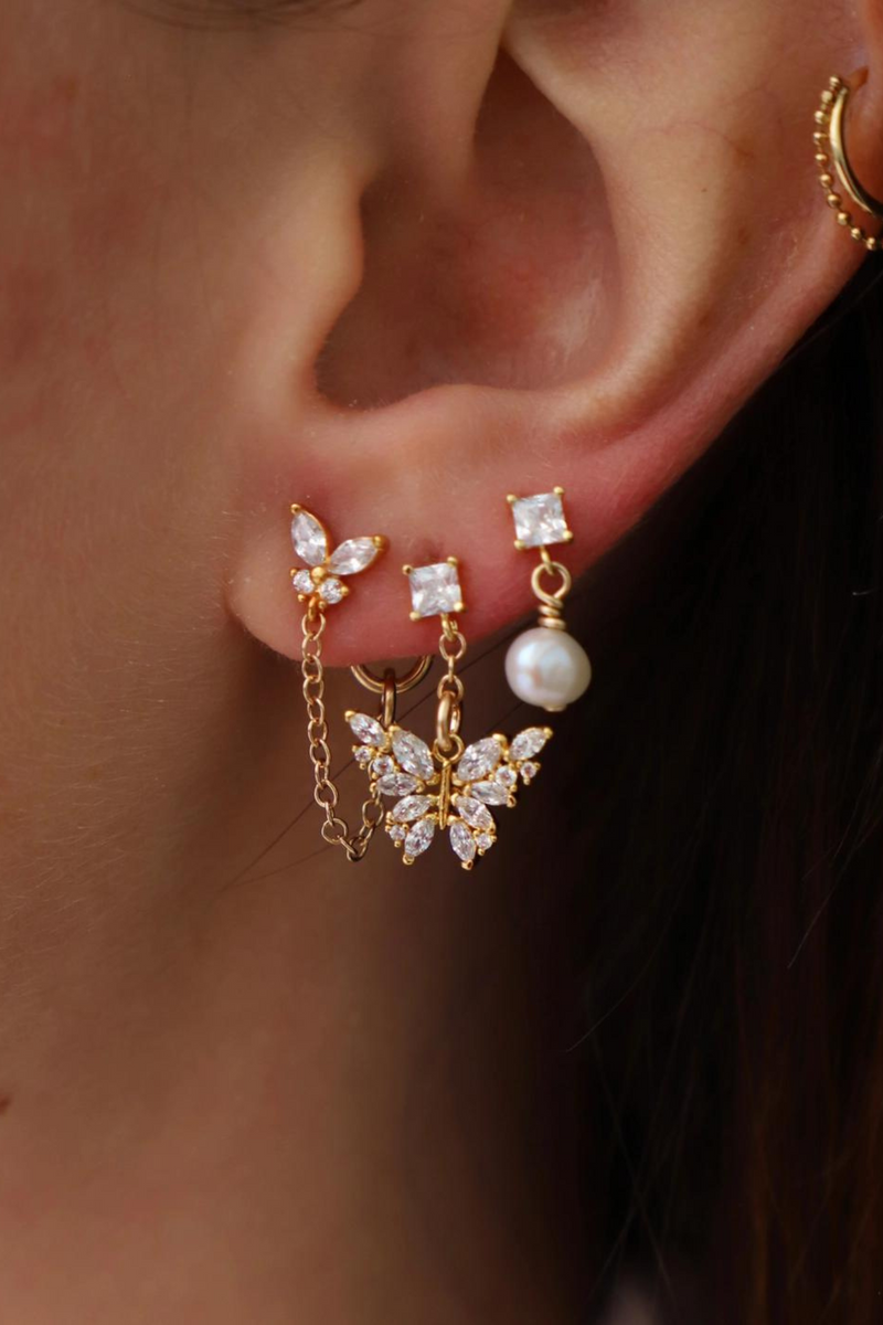 Claire Pearl Studs