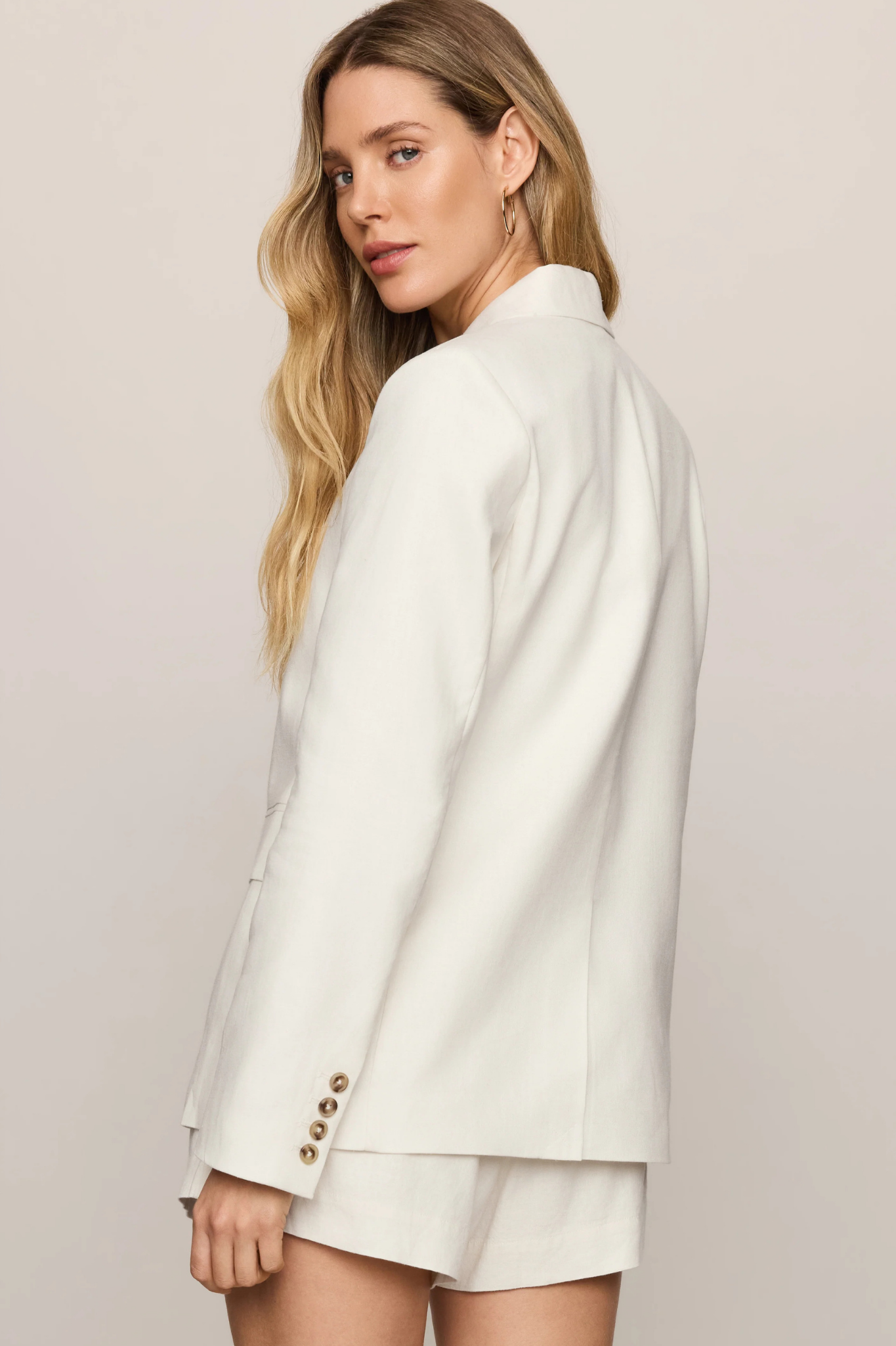 Vantage Cloud Linen Short
