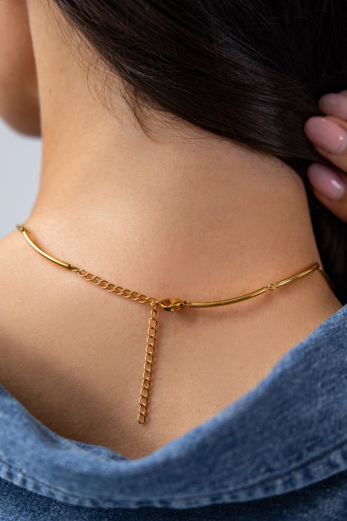 18K Gold Oval Crystal Collar Necklace