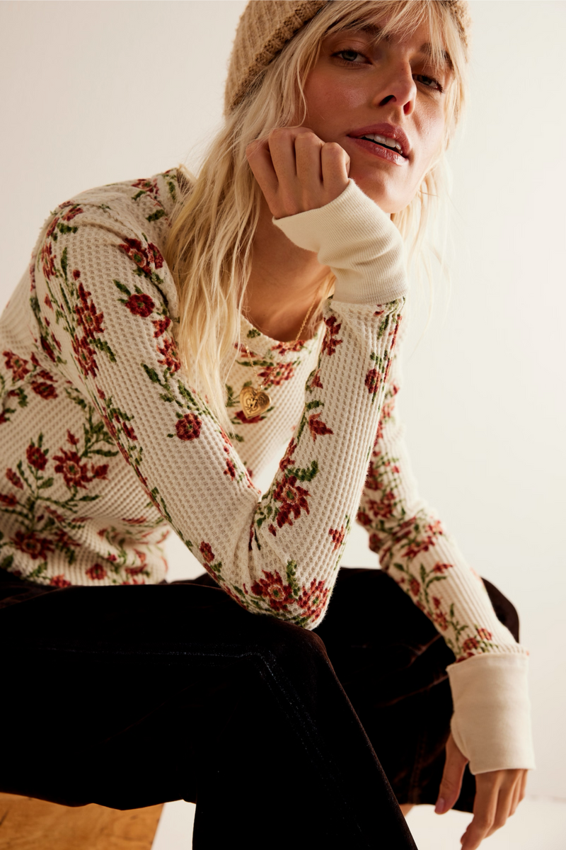 Pretty Little Thermal Top