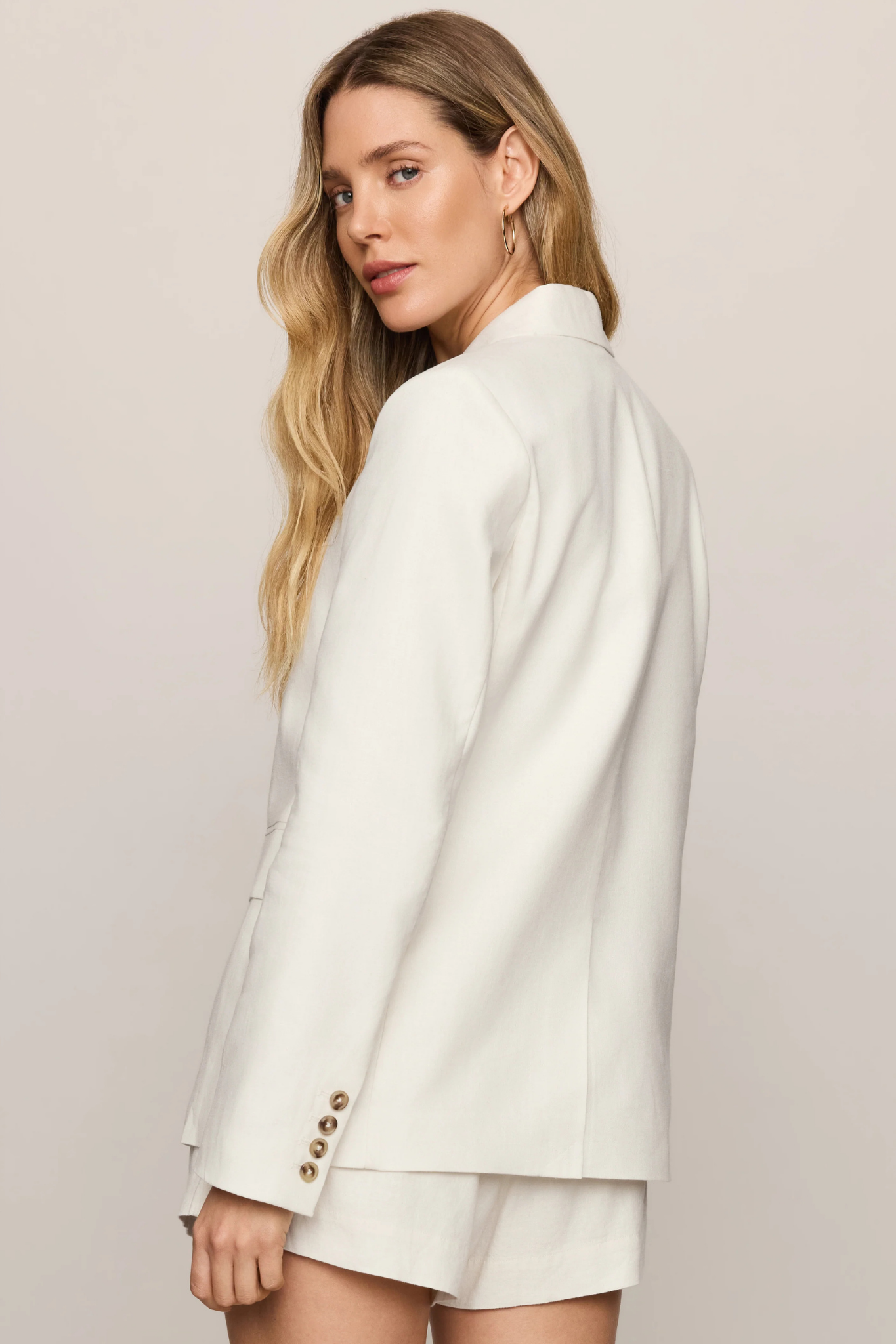 Evan Cloud Linen Blazer