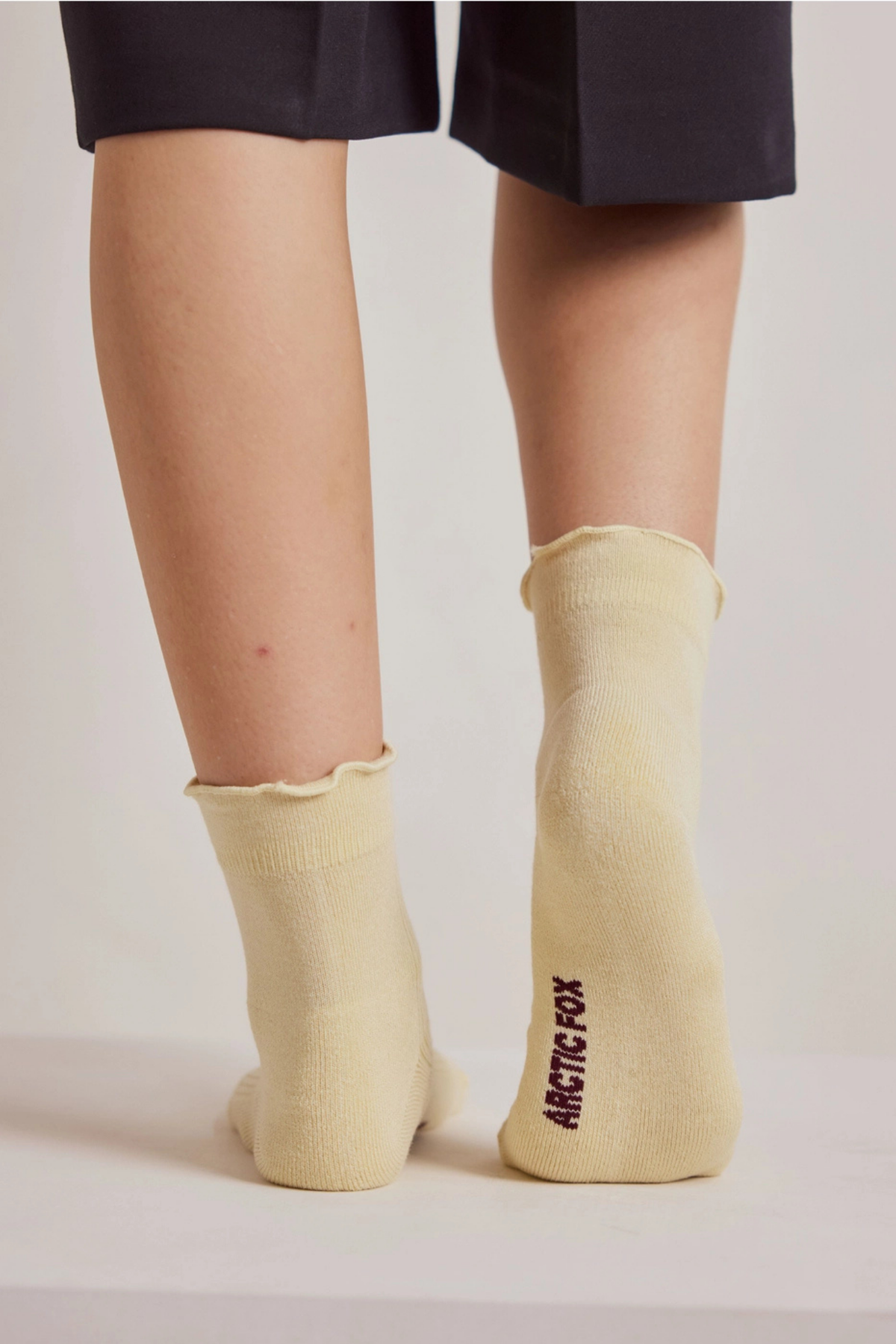 Wheat Ruffle Socks