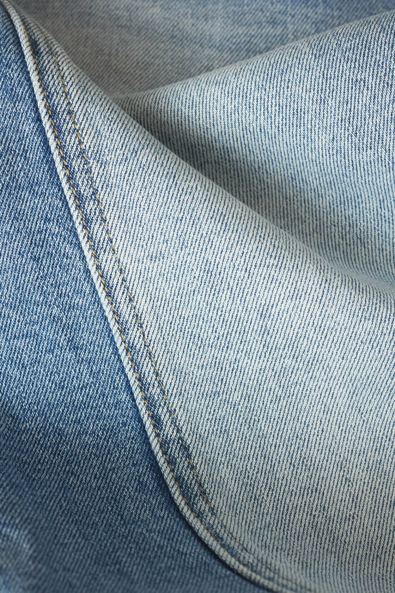 Luna Utopia High Rise Crop Bowed