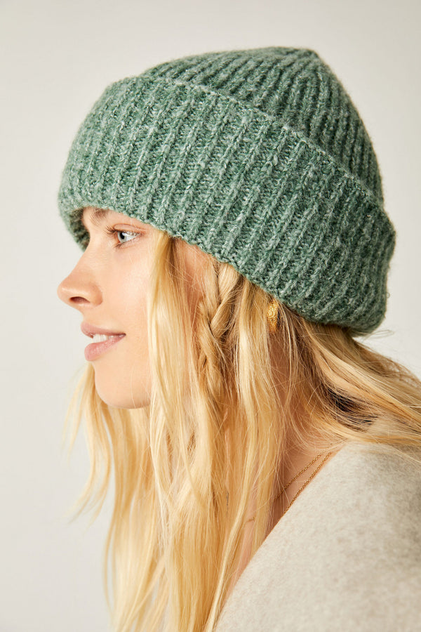 Harbor Marled Ribbed Beanie / Pine