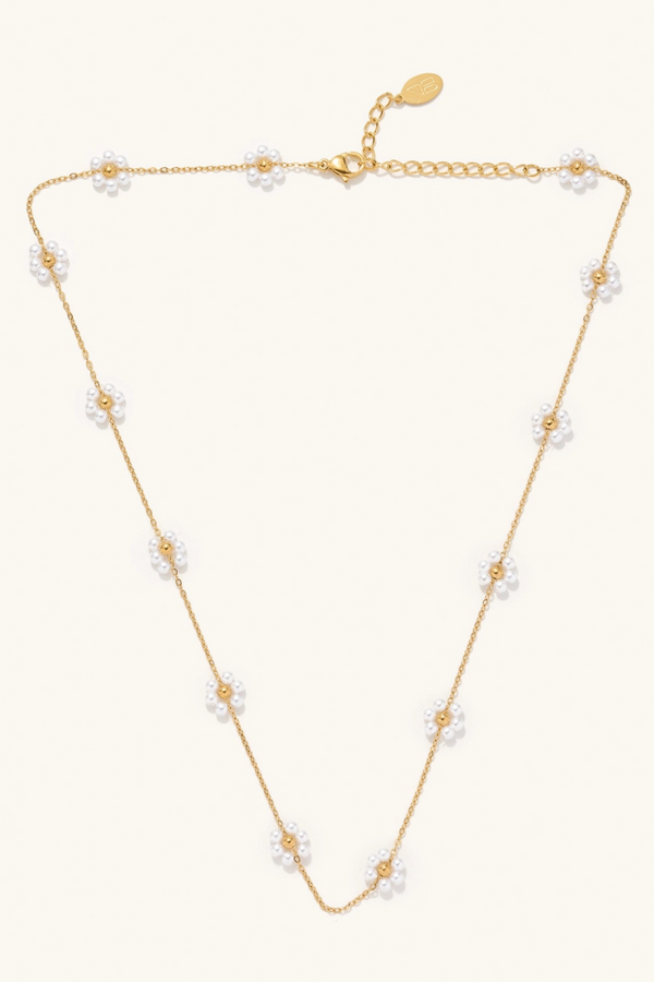 Pearl Daisy Necklace